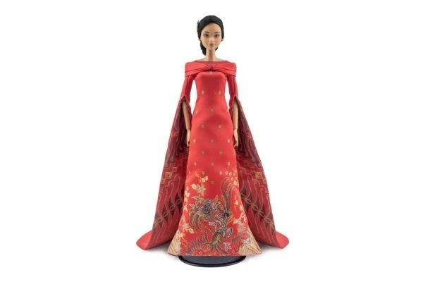 Boneka barbie spesial HUT RI ke-80 yang menggunakan gaun batik elegan/Foto : Dok. Mattel Indonesia