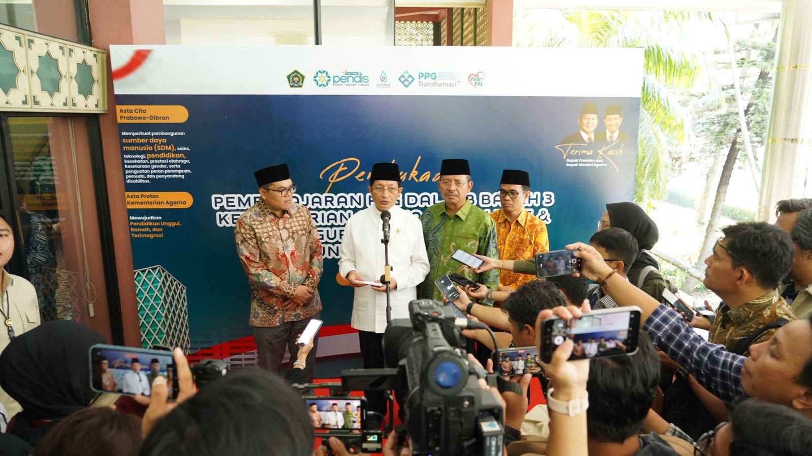 Menag Nasaruddin Umar saat konferensi pers di Kampus UIN Jakarta, Rabu (3/9)/Foto : Dok Situs Kementerian Agama