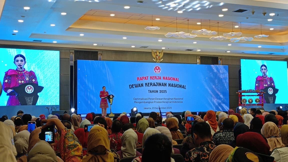 Ketua DEKRANAS, Selvi Ananda saat membuka rakernas DERKRANAS 2025/Foto Juwita Sari