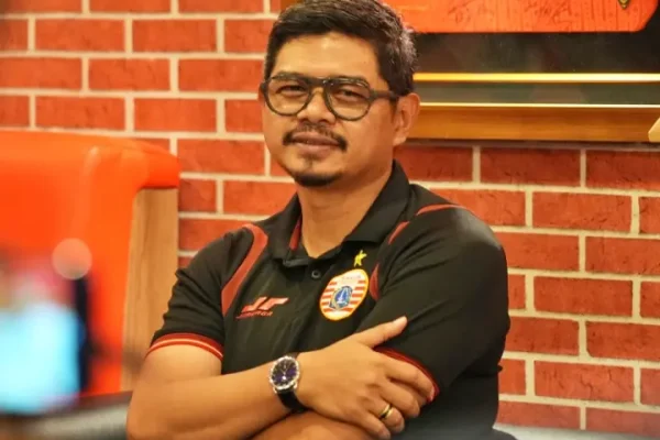 Bambang Pamungkas resmi menjadi Direktur Olahraga Persija/Foto : Dok. Instagram @persija