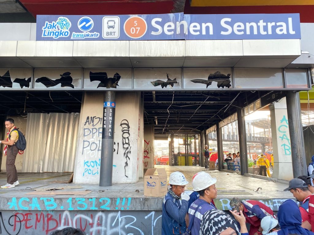 Kondisi Halte Senen Sentral usai terbakar/Foto : Dok Fifi Abdurahman