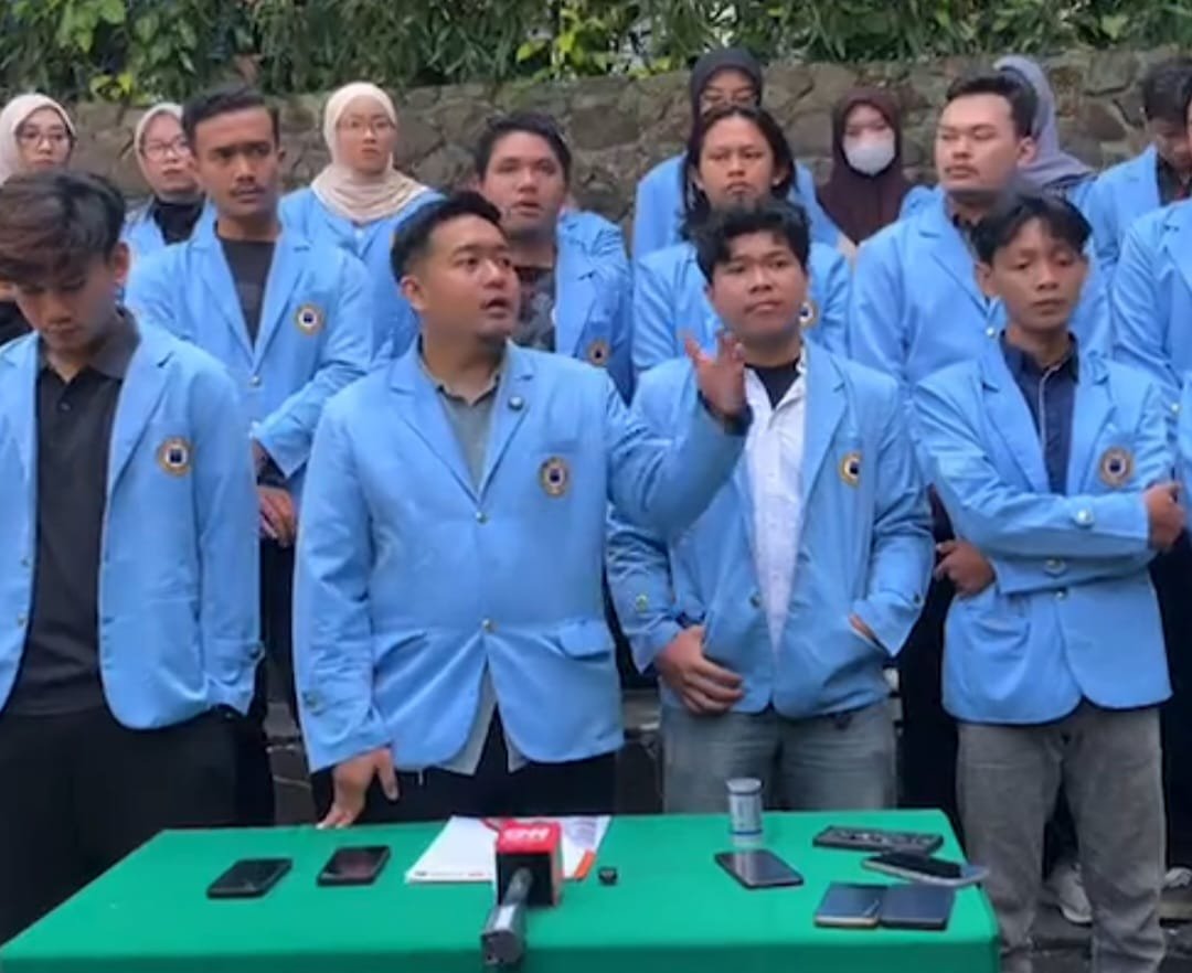 Konfrensi Pers mahasiswa Universitas Islam Bandung. Foto: tangkapan layar Instagram/bemunisba