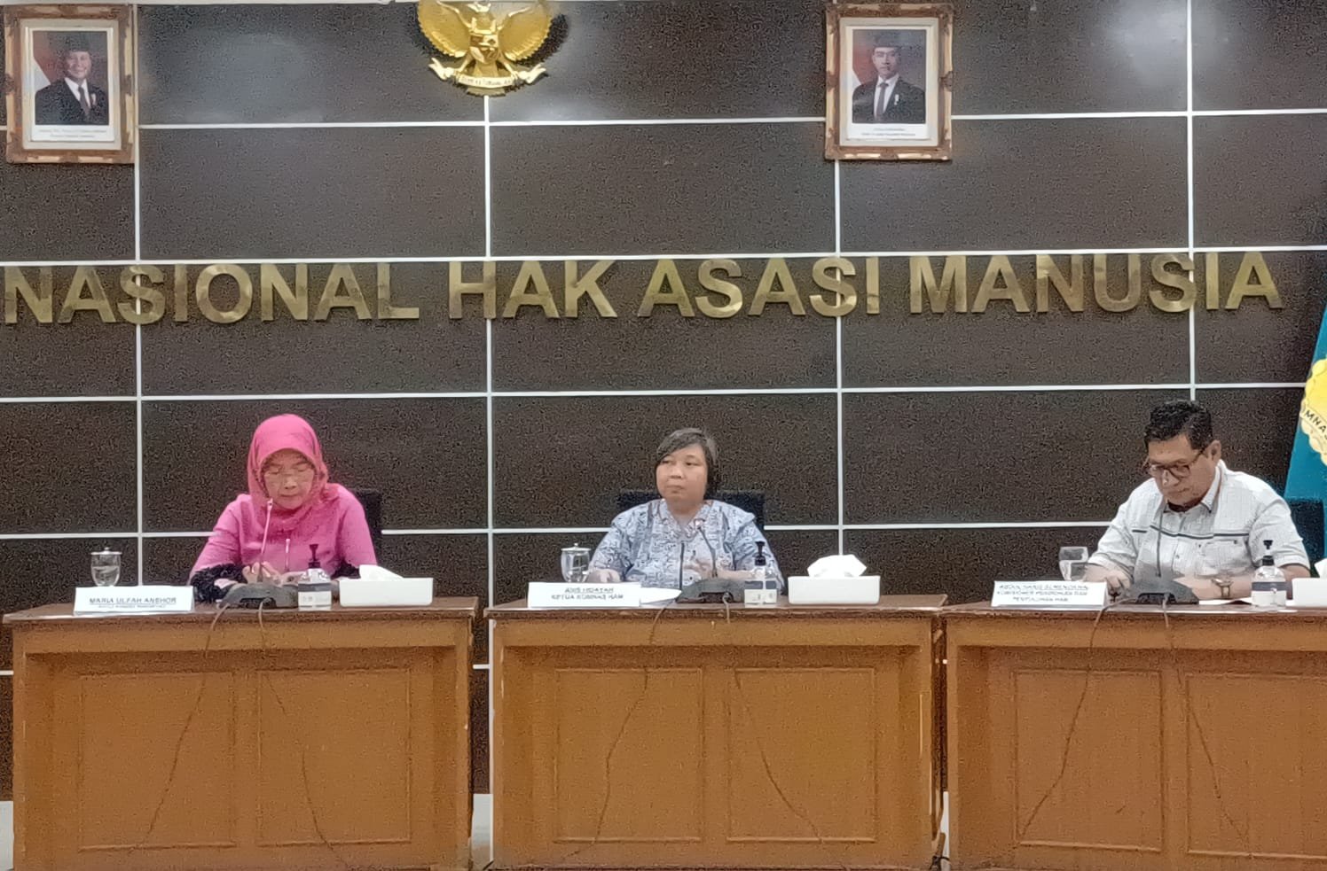 Komnas HAM Anis Hidayah dalam konferensi pers bersama enam Lembaga Nasional Hak Asasi Manusia (LNHAM) di Kantor Komnas HAM, Jakarta pada Selasa (2/9). Foto: GPriority/Dimas A Putra