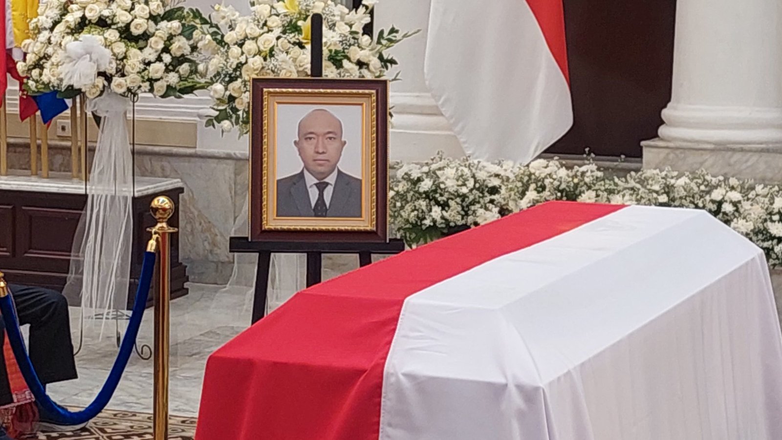 Jenazah almarhum Zetro Leonardo Purba di Gedung Pancasila, Kementerian Luar Negeri, Senin (11/9)/Foto : GPriority (Nindya Farhah Azzahrah)