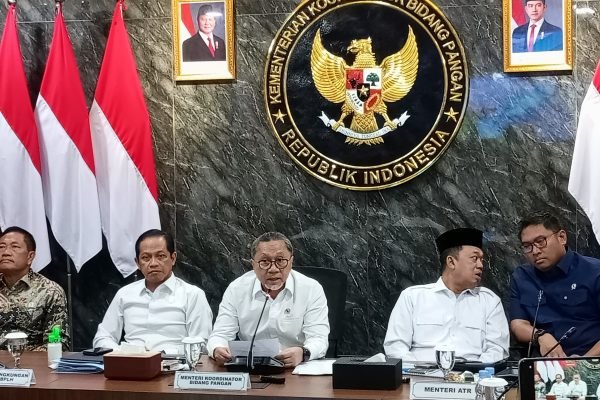 Zulhas saat pimpin rakortas. Foto: (GPriority/Rizqi Juned)