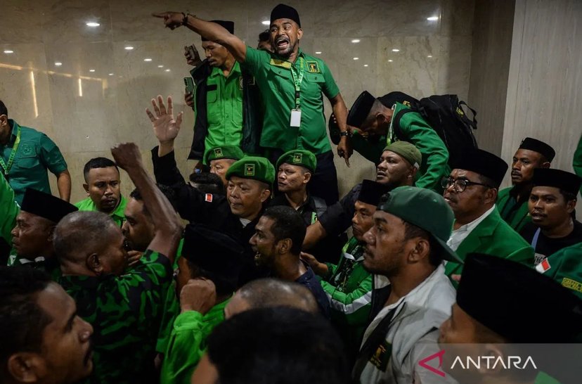 Muktamar ke-10 Partai Persatuan Pembangunan (PPP) diwarnai kericuhan/Foto Kantor Berita Antara
