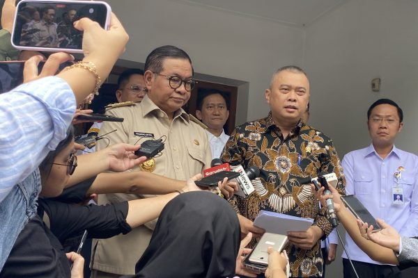 Menhub Budi Purwagandhi dan Gubernur DKI Pramono Anung sepakat menggabungkan Stasiun Karet dan Stasiun BNI City/Foto Fifi Abdurahman