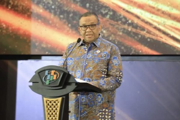 Wakil Menteri Ketenagakerjaan (Wamenaker) Afriansyah Noor saat menyampaikan testimoni peringatan “Hari Statistik Nasional 2025 dan Sosialisiasi Sensus Ekonomi 2026” di Jakarta, Jumat (26/9). Foto: dok.Kemenaker