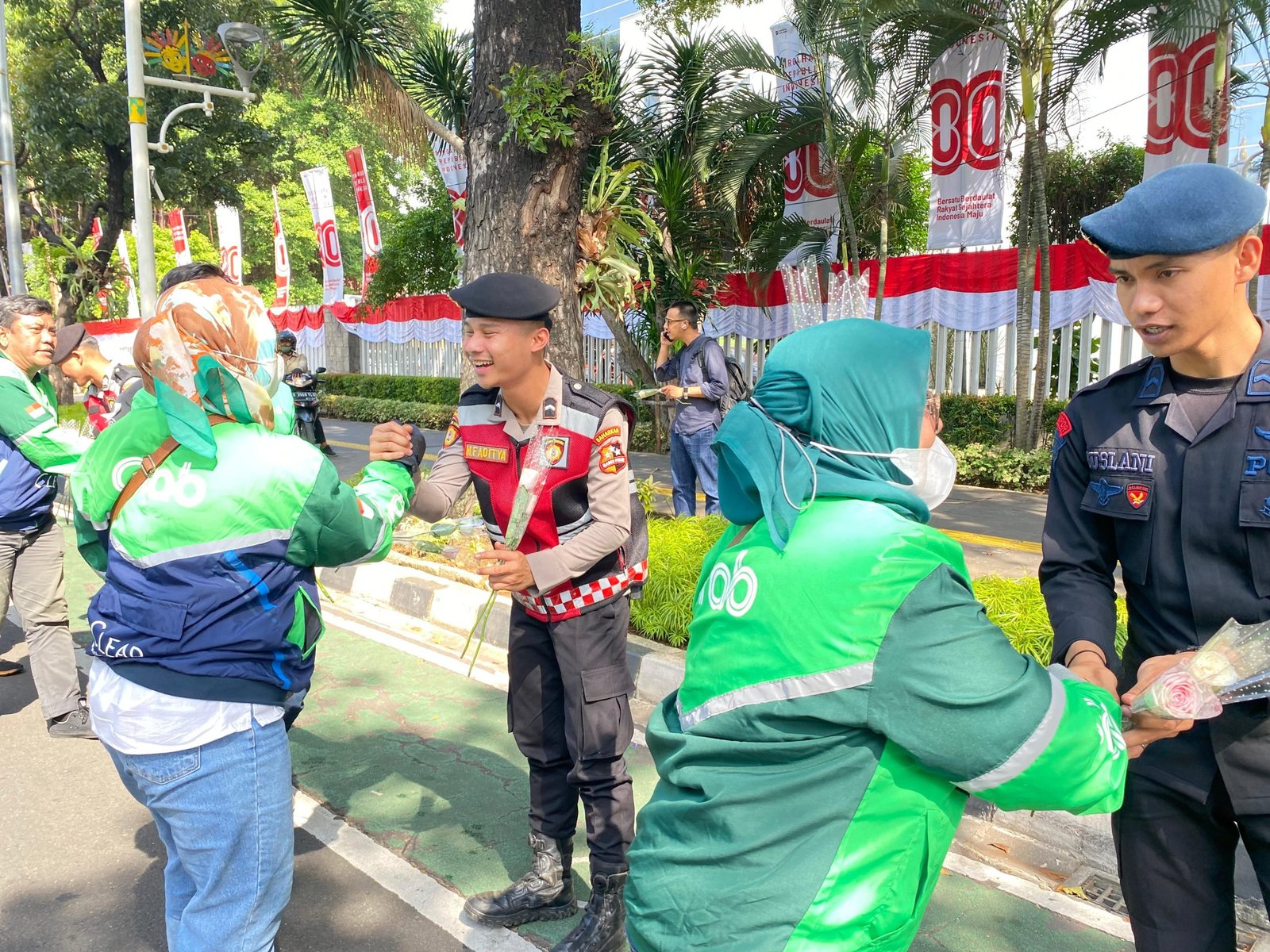 Ratusan pengemudi ojek online (ojol) gelar aksi damai di IRTI Monas/Foto : Dok Fifi Abdurahman