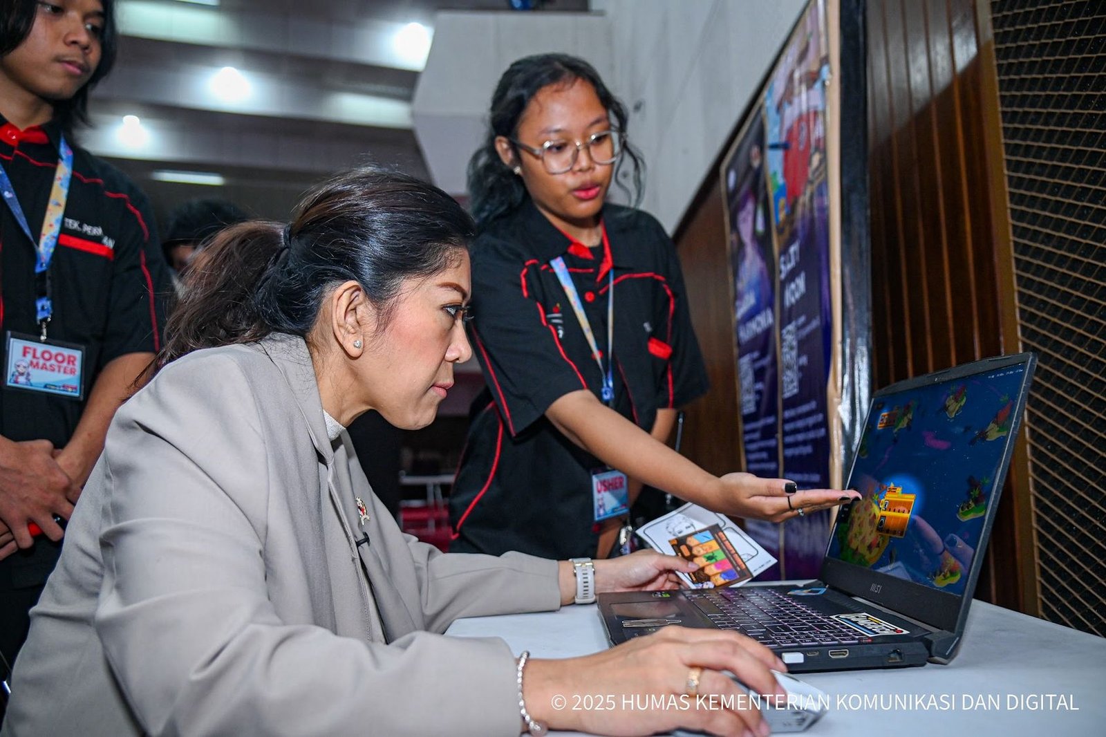 Menkomdigi Meutya Hafid dalam acara GameTech Expo yang diselenggarakan mahasiswa Sekolah Tinggi Multi Media (MMTC) Yogyakarta, pada Sabtu (20/9). Foto: dok.Komdigi
