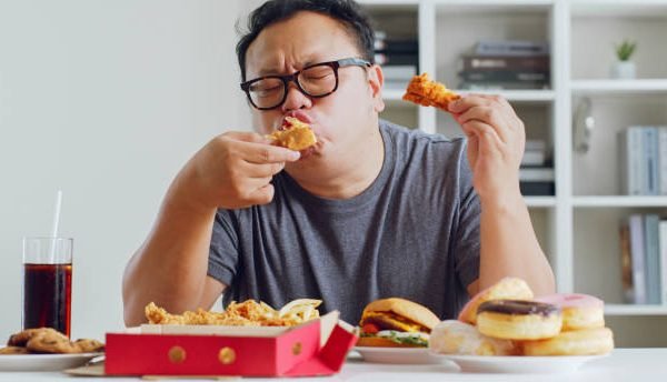 Hobi makan junkfood dapat pengaruhi kemampuan otak untuk mengingat/Foto : Ilustrasi Dok. iStock