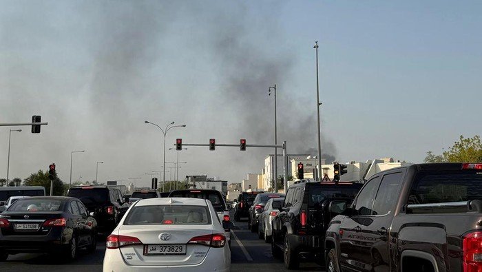 Militer Israel bombardir Doha. Foto:(Ibraheem Abu Mustafa/Reuters)