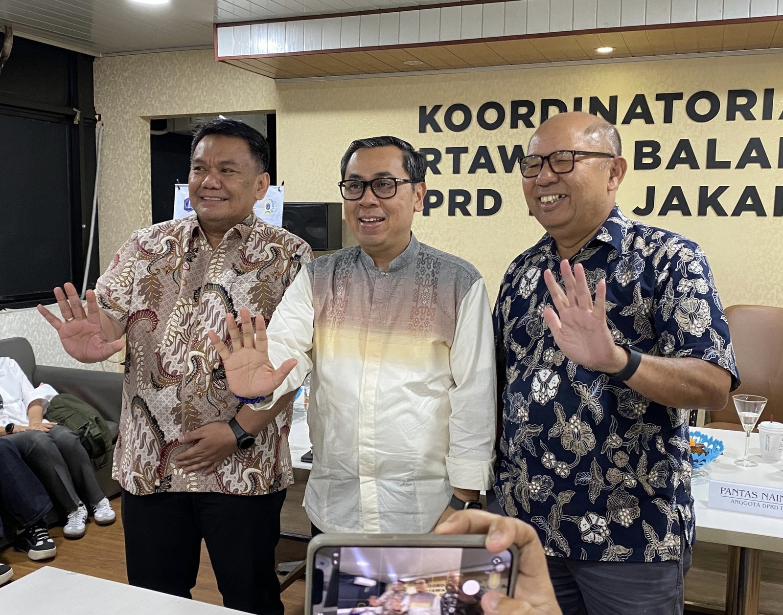 Direktur Utama PT Jakpro Iwan Takwin, Staff Khusus Gubernur DKI Jakarta Yustinus Prastowo dan Anggota Komisi D DPRD DKI Pantas Nainggolan/Foto Fifi Abdurahman
