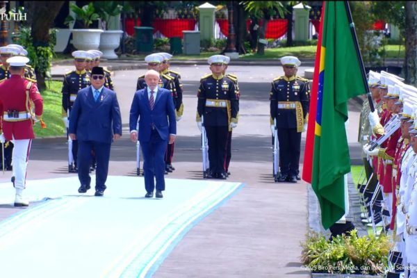 Presiden Prabowo Subianto dan Presiden Republik Federasi Brasil, Luiz Inácio Lula da Silva di Istana Negara/Foto Tangkapan Layar YouTube Sekretariat Presiden