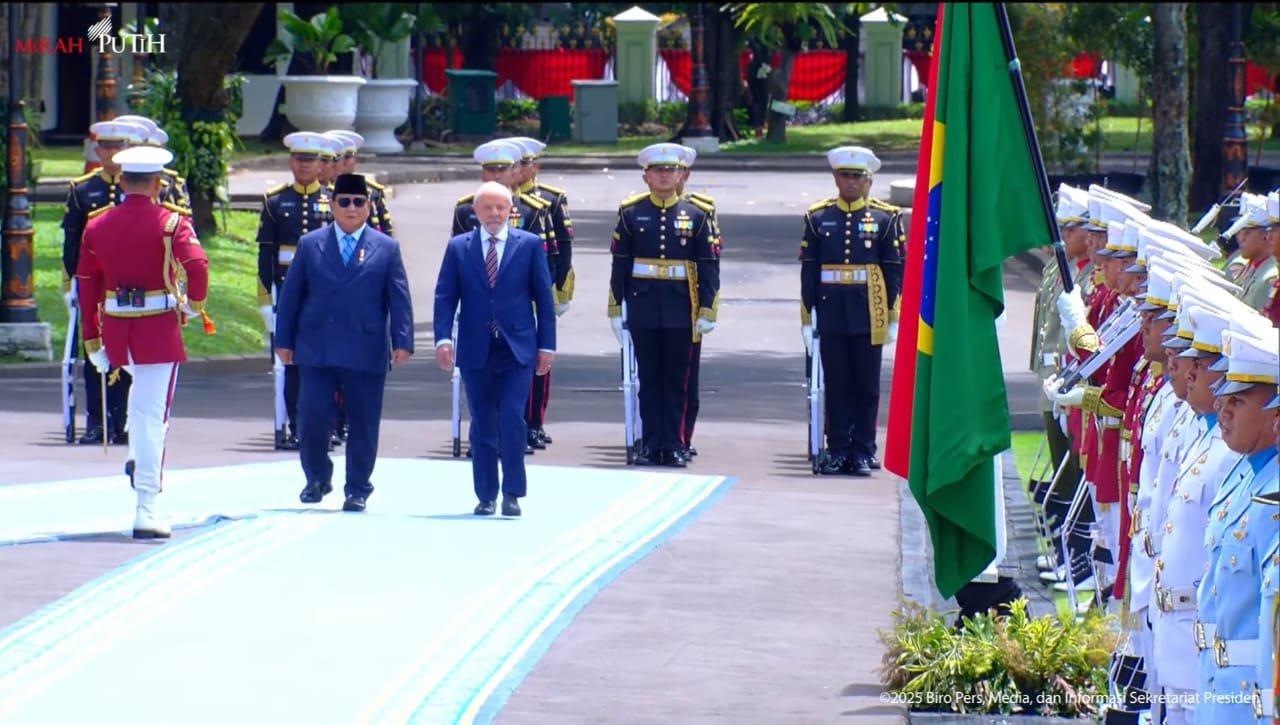 Presiden Prabowo Subianto dan Presiden Republik Federasi Brasil, Luiz Inácio Lula da Silva di Istana Negara/Foto Tangkapan Layar YouTube Sekretariat Presiden