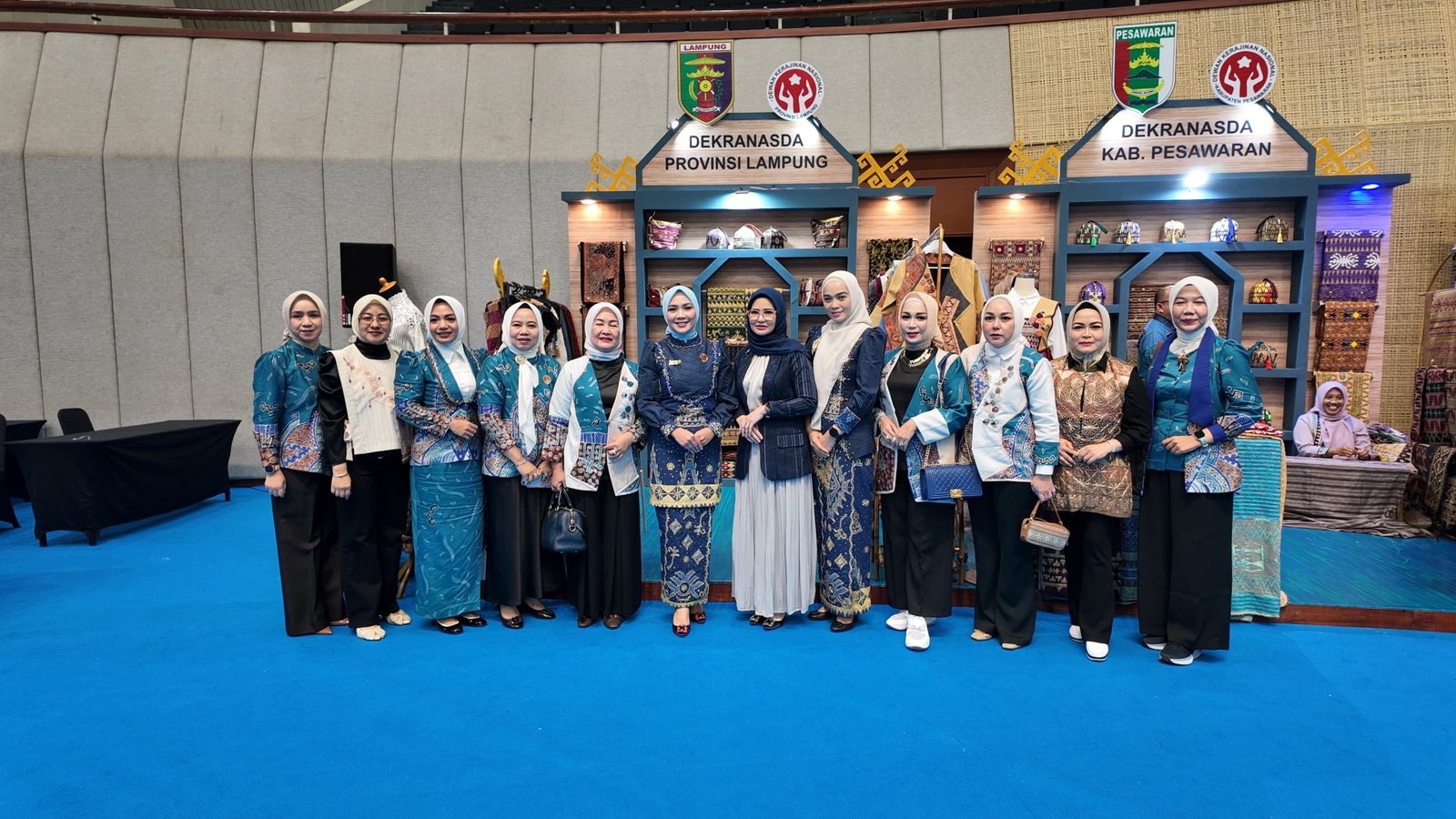 Dekranasda Provinsi Lampung di ajang INACRAFT October 2025 di Jakarta International Convention Center (JICC), Senayan, Jakarta pada Kamis (2/10). Foto: Juwita Sari