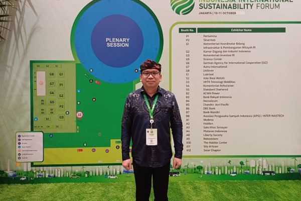 Kepala Dinas Penanaman Modal dan Pelayanan Terpadu Satu Pintu (DPMPTSP) Provinsi Kalimantan Utara (Kaltara), Ferry saat menghadiri acara Indonesia International Sustainability Forum (IISF) 2025 di Jakarta International Convention Center (JICC), Senayan, Jakarta pada Jumat (10/10). Foto: GPriority/Dimas A Putra