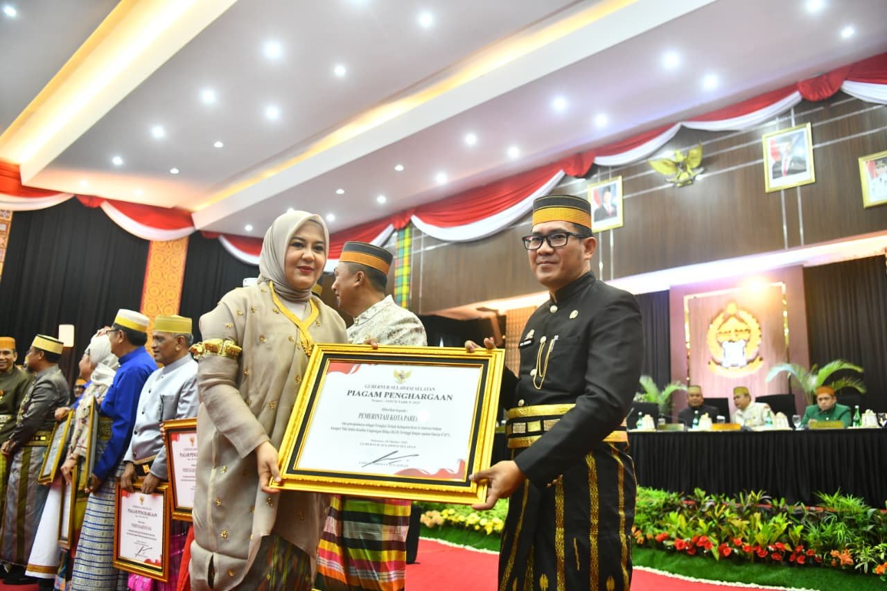 Kota Parepare meraih dua penghargaan dari Pemerintah Provinsi Sulsel atas capaian kinerja dalam dua kategori utama, yakni penurunan jumlah penduduk miskin ekstrem dan peningkatan kualitas lingkungan hidup. Foto: dok.pribadi