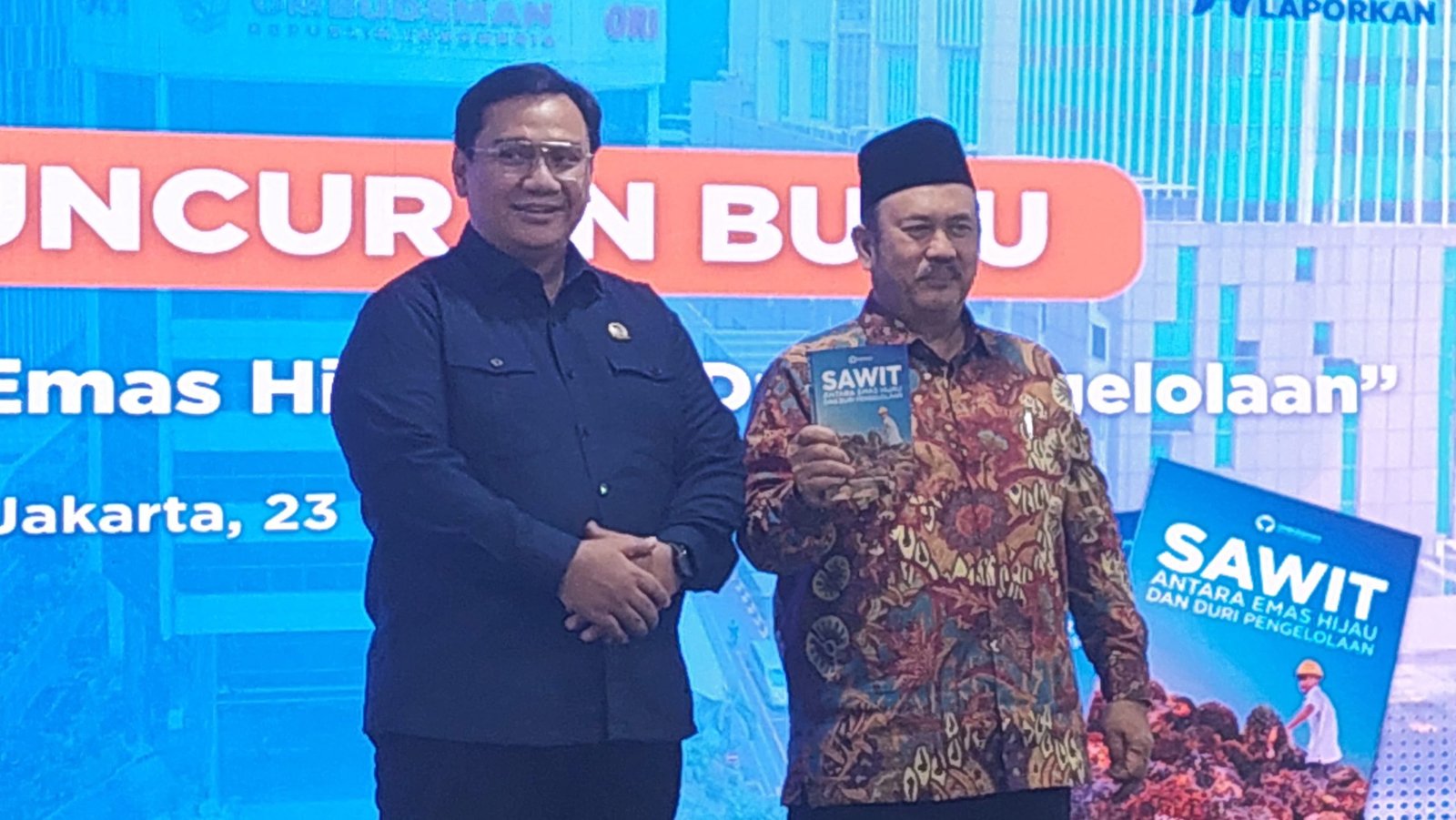 Anggota Ombudsman RI, Yeka Hendra Fatika (kiri) bersama Menteri PPN/Kepala Bappenas, Rachmat Pambudy (kanan) pada Kamis (23/10)/Foto : GPriority (Nindya Farhah Azzahrah)
