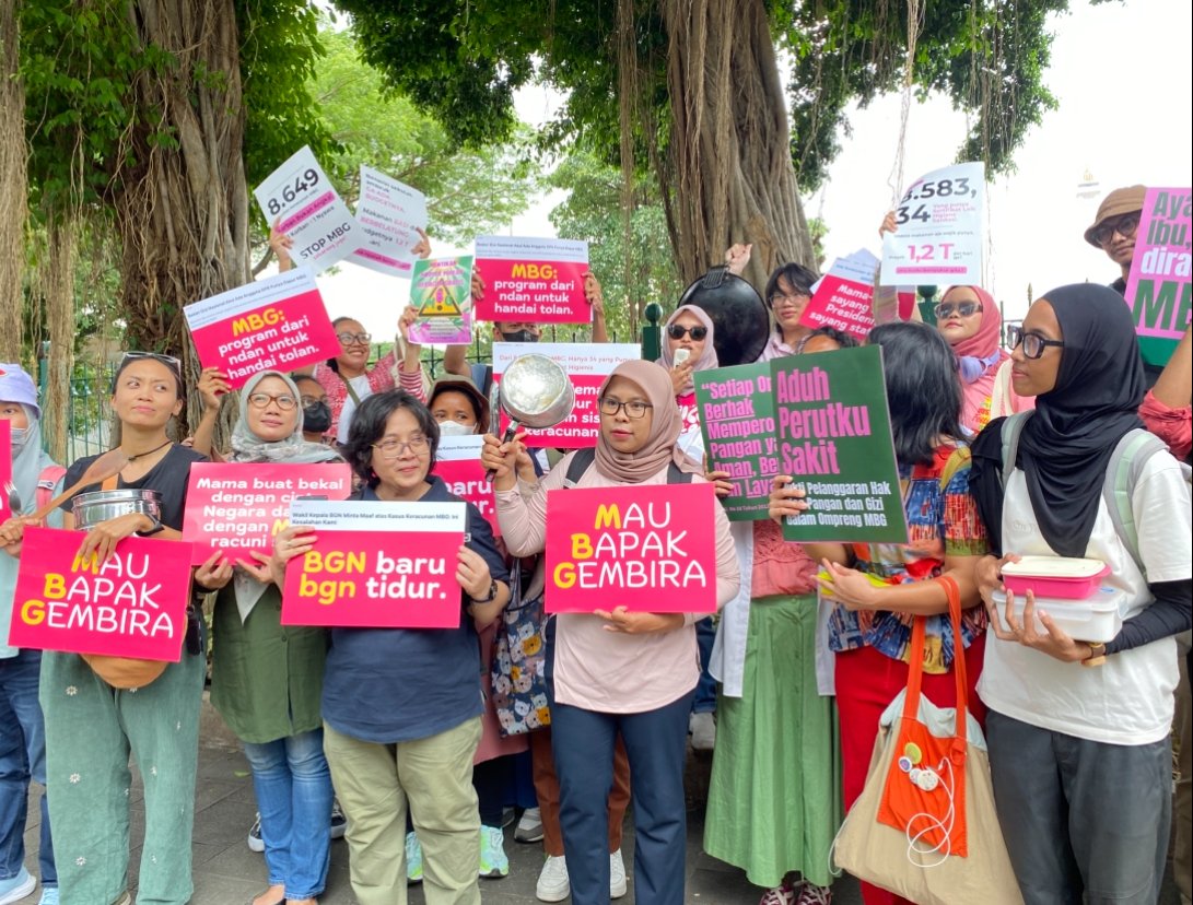 Suara Ibu Peduli Makan Bergizi Gratis menggelar aksi penolakan terhadap program Makan Bergizi Gratis (MBG) yang merupakan program unggulan Presiden Prabowo Subianto/Foto Fifi Abdurahman