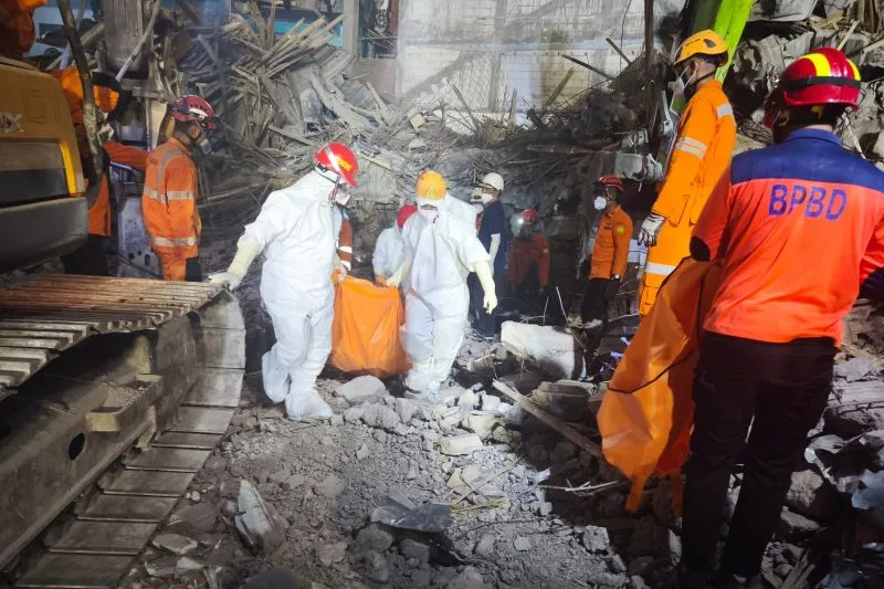 Korban tewas akibat runtuhnya Ponpes Al Khoziny bertambah menjadi 66 orang hingga Selasa (7/10)/Foto Kantor Berita Antara