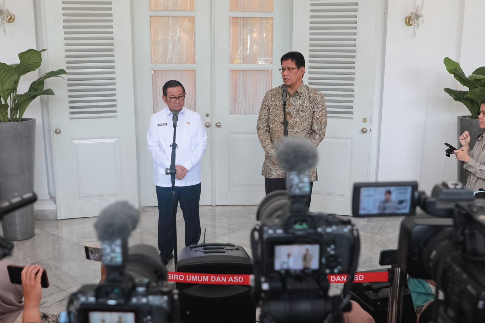 Gubernur DKI Jakarta Pramono Anung bertemu dengan Menkeu Purbaya Yudhi Sadewa di Balai Kota/Foto Pemprov DKI