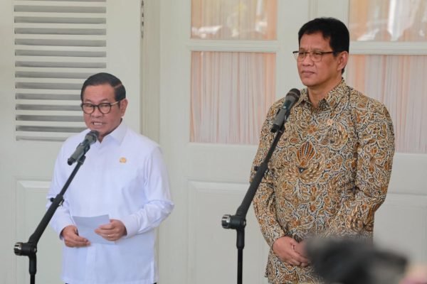 Gubernur DKI Jakarta Pramono Anung bertemu dengan Menteri Keuangan (Menkeu) Purbaya Yudhi Sadewa di Balai Kota/Foto Pemprov DKI