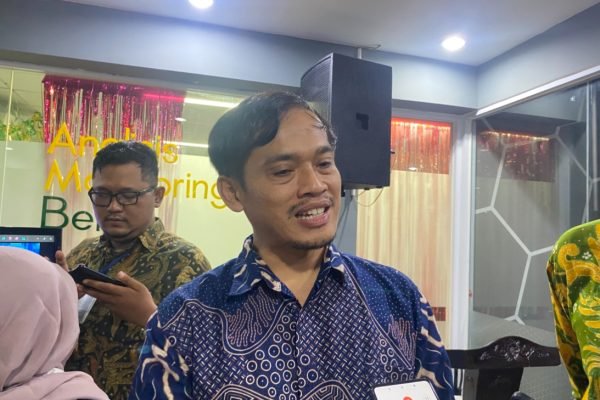 Fungsional Madya Meteorologi dan Geofisika BMKG, Dwi Atmoko usai acara Media Breafing Isu Mikroplastik dalam Air Hujan dan Fenomena Panas Ekstrem di Balai Kota, Jumat (24/10)/Foto Fifi Abdurahman