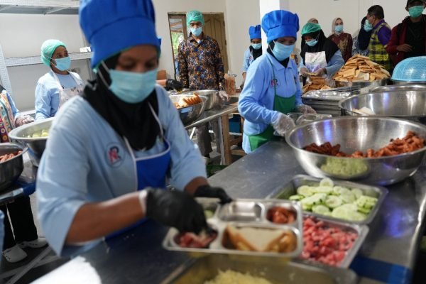 Badan Gizi Nasional akan beri insentif Rp100 ribu untuk guru yang menjadi penanggung jawab program MBG di sekolahnya/Foto : Dok. Humas Badan Gizi Nasional