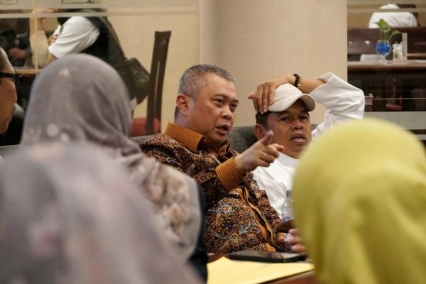 Menhub Dudy Purwagandhi bertemu Gubernur Jawa Barat Dedi Mulyadi di Purwakarta, Jawa Barat, Rabu (15/10)/Foto Kemenhub