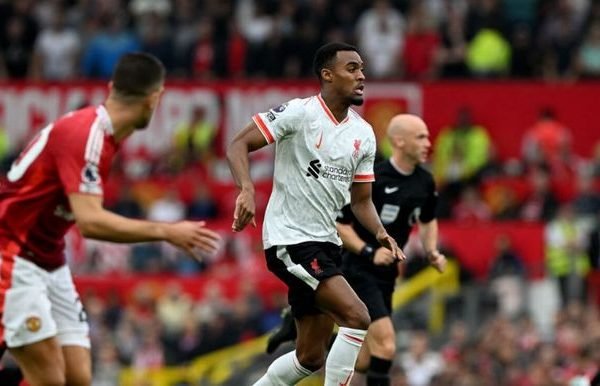 Liverpool melawan Manchester United. Foto: Dok/Pinterest