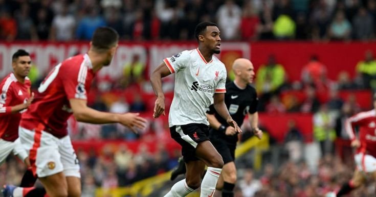 Liverpool melawan Manchester United. Foto: Dok/Pinterest