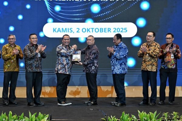 Penyerahan Laporan Hasil Pemeriksaan atas Laporan Keuangan Kementerian Perhubungan Tahun 2024, yang digelar di Kantor Kemenhub, Jakarta, Kamis (2/10)/Foto Daniel Pietersz-BKIP Kemenhub