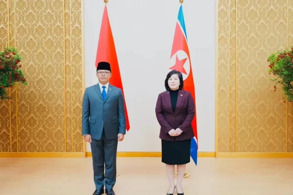 Menlu RI Sugiono bersama Menlu Korea Utara, Choe Son Hui/Foto : Dok. Kementerian Luar Negeri RI