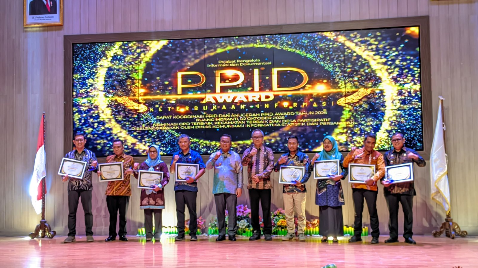 Anugerah Pejabat Pengelola Informasi dan Dokumentasi (PPID) Tahun 2025 Kabupaten Kutai Timur, Kamis (2/10). Foto: dok.Pemkab Kutim