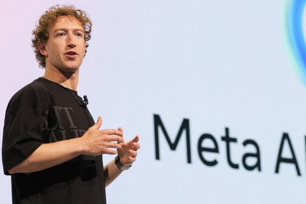 Saham Meta Anjlok, Dalam Sehari Mark Zuckerberg Kehilangan Rp482 Triliun!/Foto : Dok. The Guardian