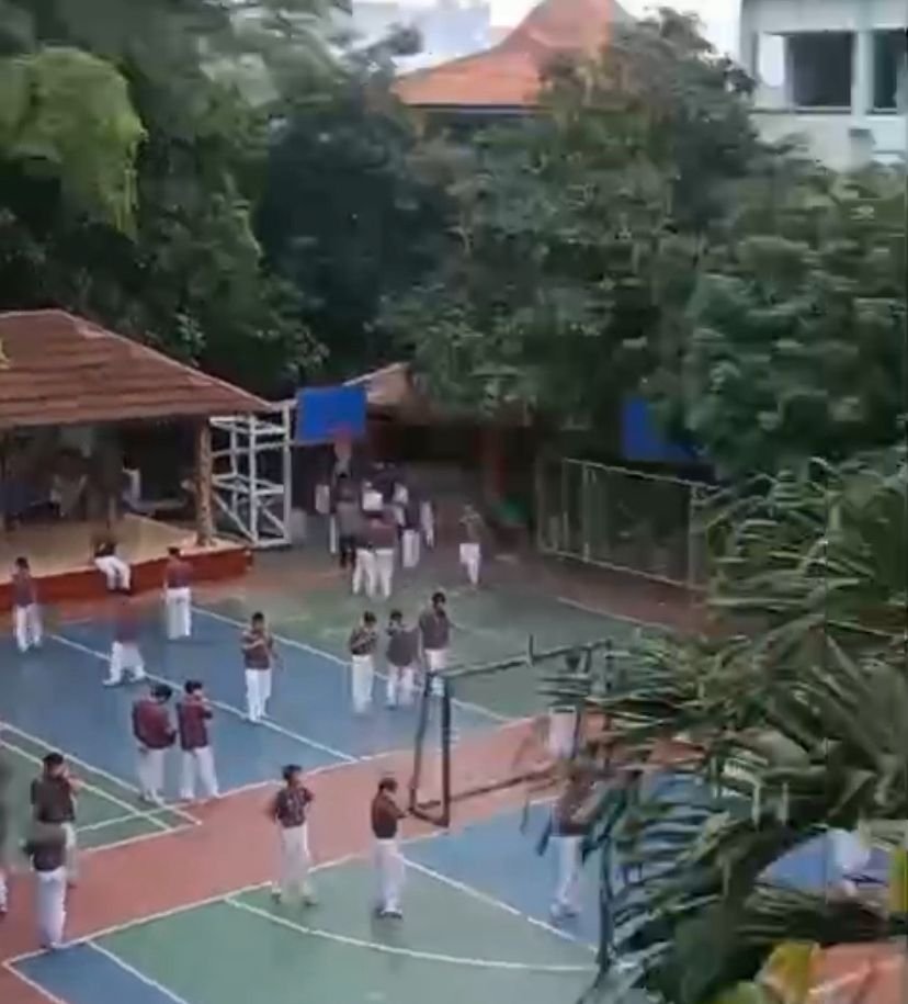 Terjadi ledakan di SMA Negeri 72, Kelapa Gading Barat, Jakarta Utara, hari ini, Jumat (7/11)/Foto Istimewa