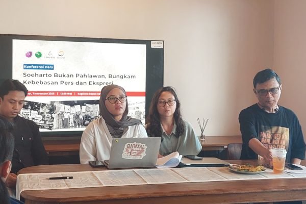 Kekeuh Tolak Gelar Pahlawan Nasional Soeharto, Ini 5 Poin Tuntutan AJI Indonesia/Foto : GPriority (Nindya Farhah Azzahrah)