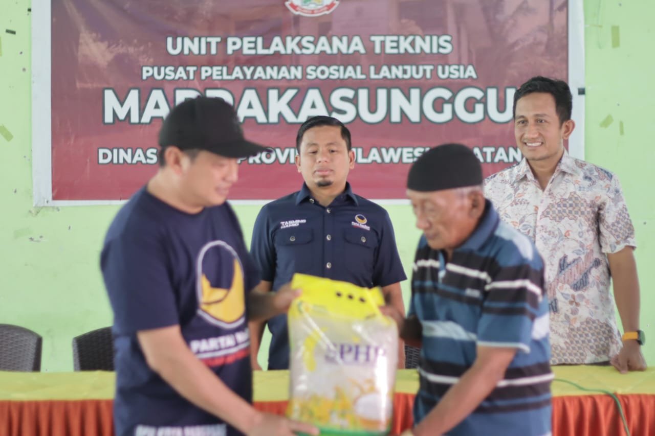 Dewan Pimpinan Daerah (DPD) II Partai NasDem Kota Parepare menggelar serangkaian kegiatan sosial bertajuk NasDem Berbagi. Foto: dok.pribadi