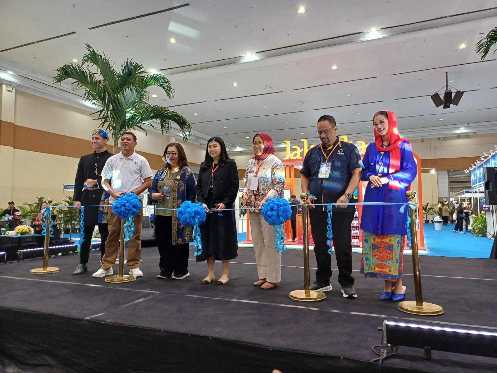 Pembukaan Indonesia Outing Expo 2025 di Jakarta International Convention Center (JICC), Senayan, pada Jumat (14/11). Foto: GPriority/Dimas A Putra