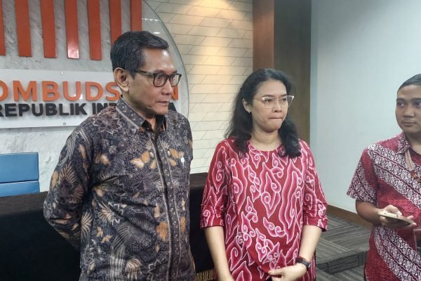Anggota Ombudsman RI Johanes Widijantoro (kiri) menyebut integrasi sistem menjadi persoalan pencegahan TPPO yang belum tuntas/Foto : GPriority (Nindya Farhah Azzahrah)