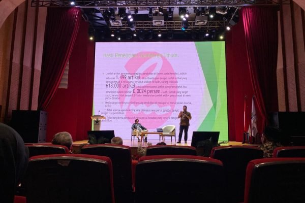 Yayasan Rawamangun Mendidik (YRM) memaparkan hasil riset soal pemberitaan portal berita online terkait isu pendidikan di Perpusnas, Jakarta, Rabu (26/11)/Foto Fifi Abdurahman