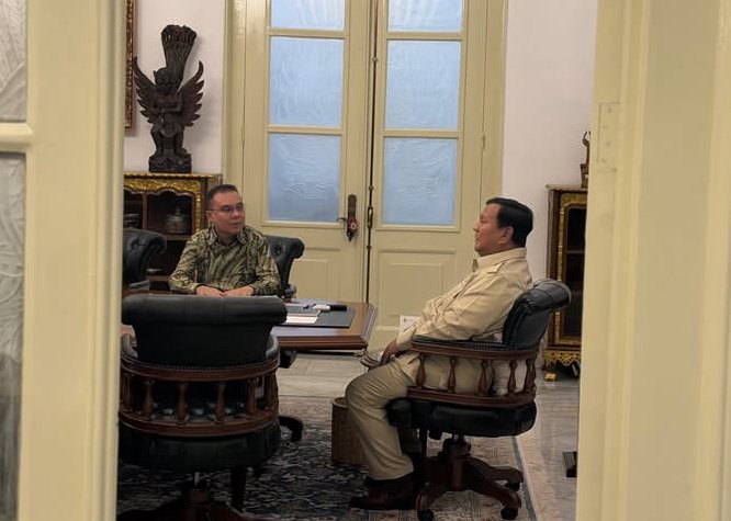 Presiden Prabowo Subianto melakukan pertemuan dengan Wakil Ketua DPR RI Sufmi Dasco Ahmad di Istana Merdeka, Jakarta, Kamis (20/11)/Foto Instagram Sekretariat Kabinet