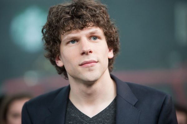 Aktor Jesse Eisenberg Rela Donor Satu Ginjalnya, Alasannya Buat Terenyuh!/Foto : Dok. Instagram @jesseeisenbergunofficial