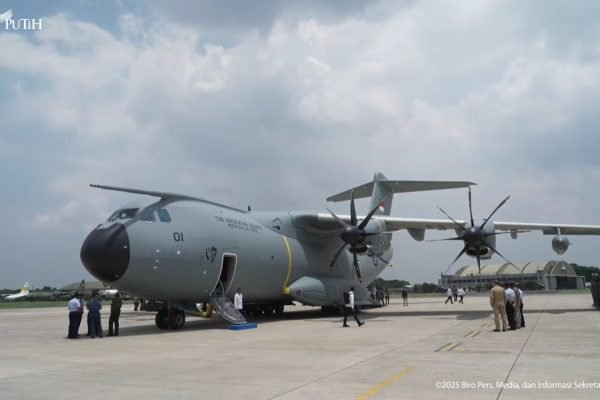 Pesawat angkut terbesar milik TNI Angkatan Udara (AU), Airbus A400M/MRTT Alpha 4001/Foto Tangkapan Layar YouTube Sekretariat Presiden
