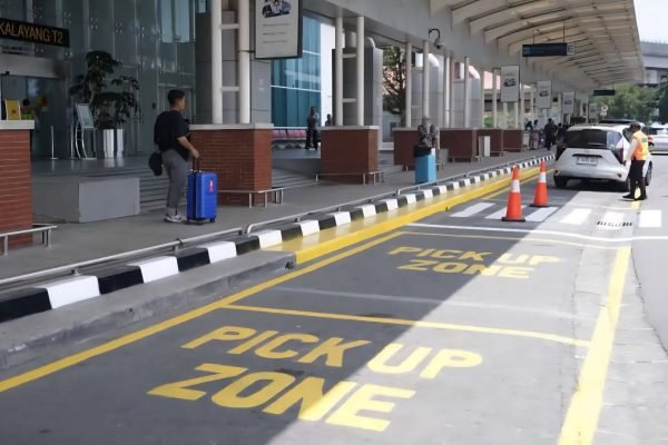 Jalur penjemputan di Terminal 2 Bandara Soekarno-Hatta. Foto: InJourney Airport