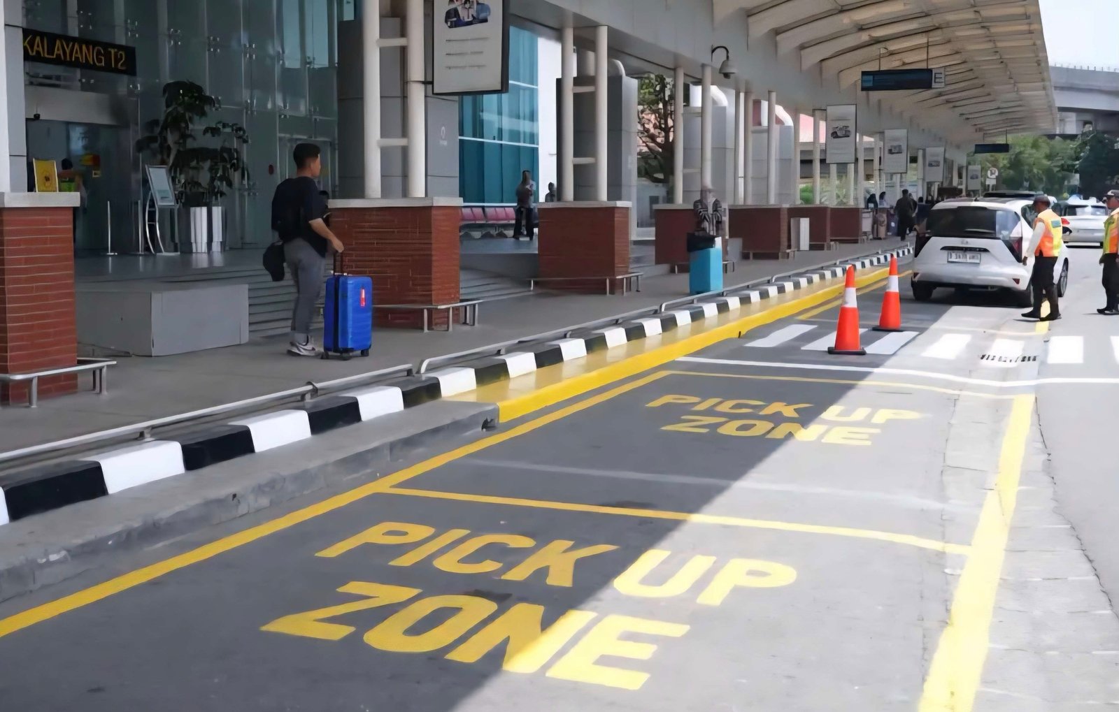 Jalur penjemputan di Terminal 2 Bandara Soekarno-Hatta. Foto: InJourney Airport