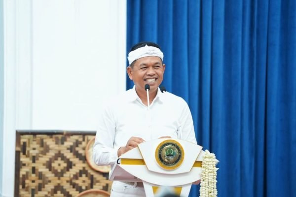 Dedi Mulyadi Izinkan ASN Pemprov Jabar Absen ke Kantor Saat Ibu Ulang Tahun/Foto : Dok. Bappeda Jabar