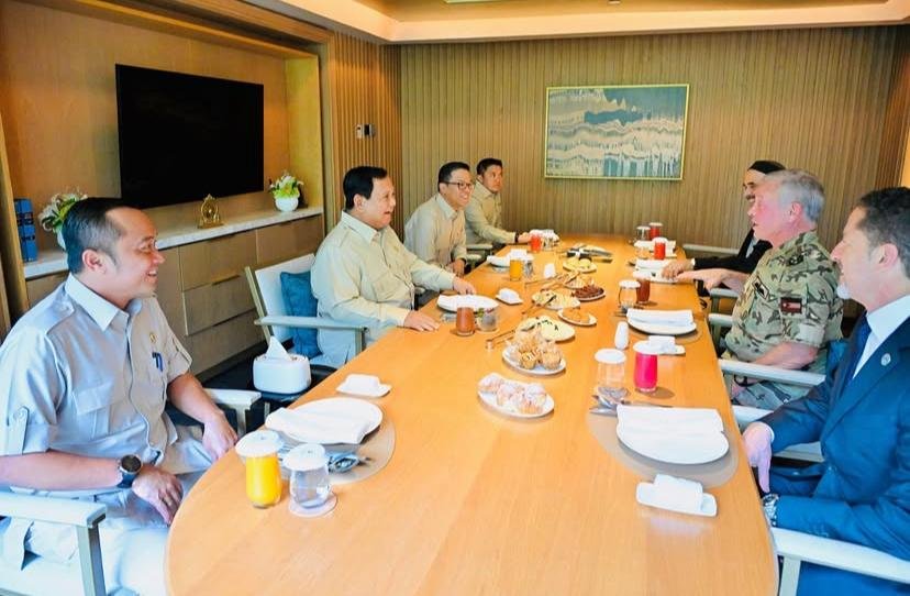 Presiden Prabowo Subianto dan Raja Kerajaan Yordania Hasyimiah Raja Abdullah II ibn Al Hussein sarapan bersama di hotel, Sabtu (15/11)/Foto Instagram @sekretariat.kabinet