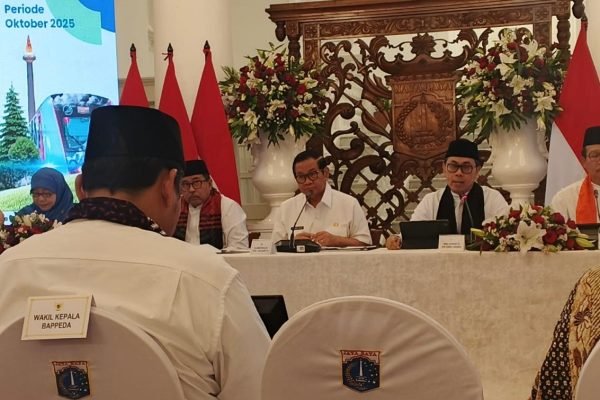 Gubernur DKI Jakarta Pramono Anung dalam konferensi pers penyampaian laporan realisasi APBD Perubahan 2025 di Balai Kota, Jumat (21/11)/Foto Fifi Abdurahman